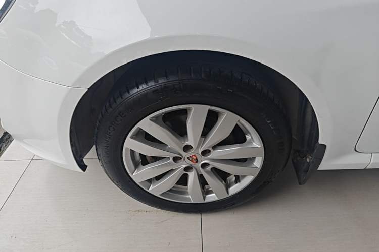 Used Roewe 350 2015 1.5L Manual Luxury Sunroof Edition Left Front Wheel Hub