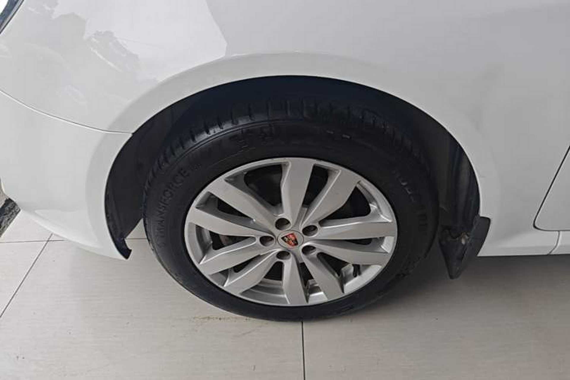 Used Roewe 350 2015 1.5L Manual Luxury Sunroof Edition Left Front Wheel Hub
