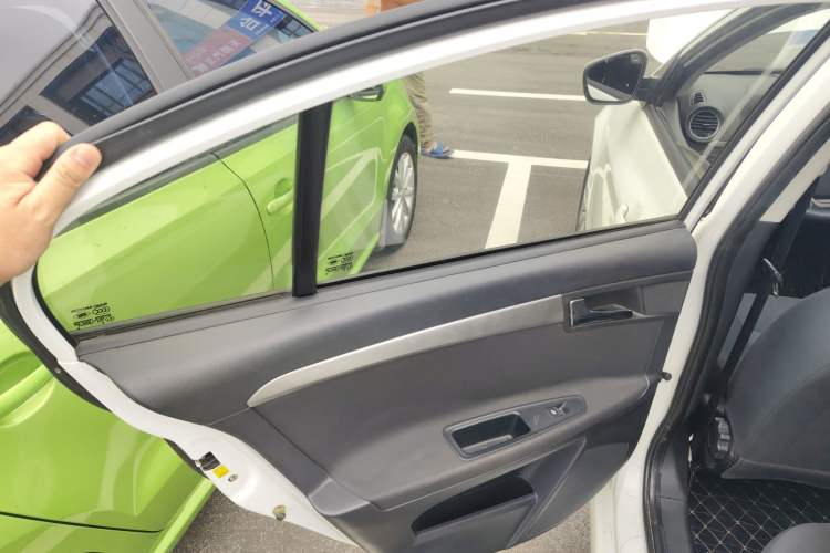 Used Roewe 350 2015 1.5L Manual Luxury Sunroof Edition Left Rear Door Interior