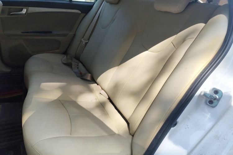 Used Roewe 350 2015 1.5L Manual Luxury Sunroof Edition Left Rear Seat