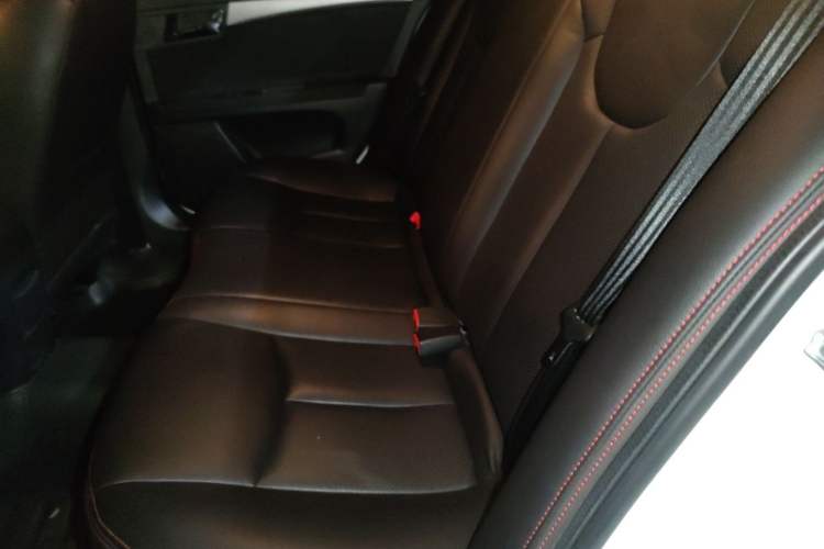 Used Roewe 350 2015 1.5L Automatic Luxury Sunroof Edition Left Rear Seat