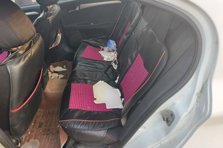 Used Roewe 350 2015 1.5L Manual Luxury Sunroof Edition Left Rear Seat