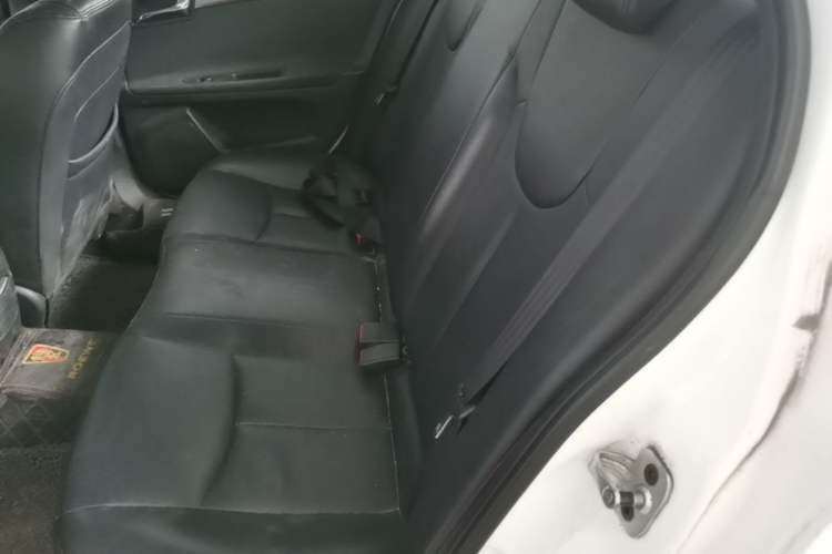 Used Roewe 350 2015 1.5L Manual Luxury Sunroof Edition Left Rear Seat