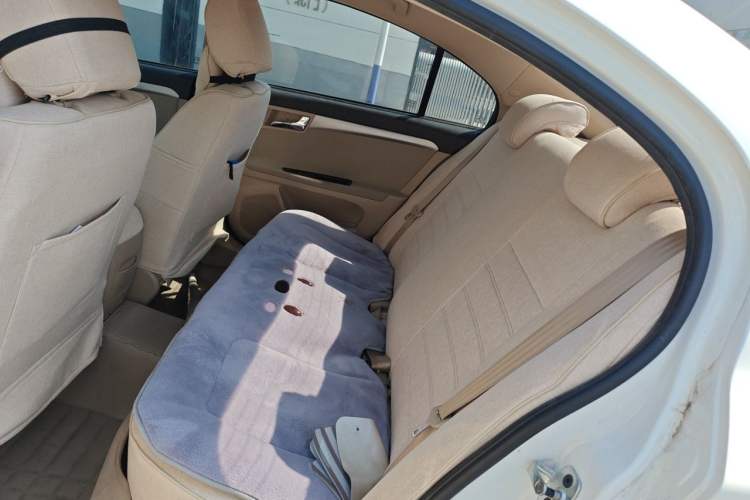 Used Roewe 350 2015 1.5L Automatic Luxury Sunroof Edition Left Rear Seat