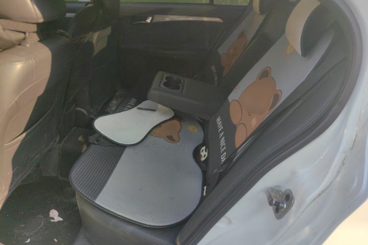 Used Roewe 350 2015 1.5L Automatic Luxury Edition Left Rear Seat