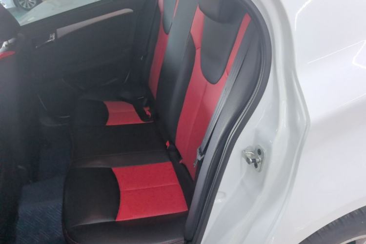 Used Roewe 350 2015 1.5L Automatic Luxury Sunroof Edition Left Rear Seat