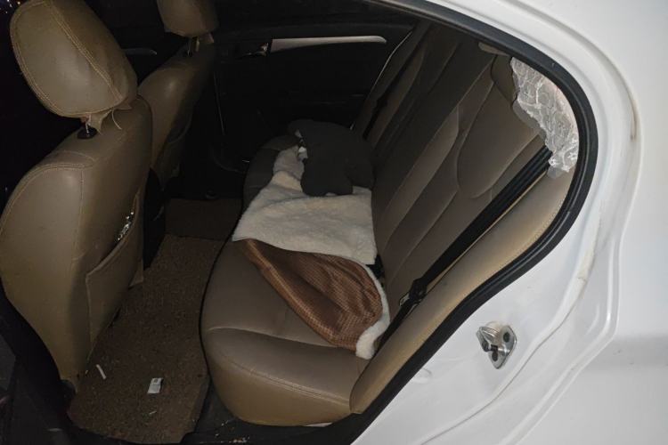 Used Roewe 350 2015 1.5L Manual Luxury Sunroof Edition Left Rear Seat
