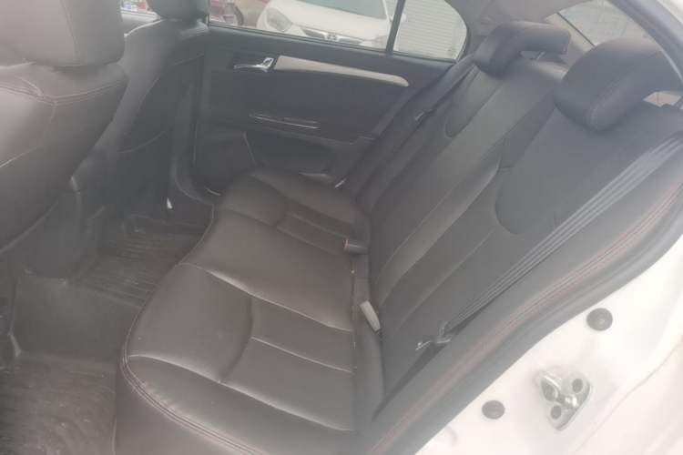 Used Roewe 350 2015 1.5L Manual Luxury Sunroof Edition Left Rear Seat