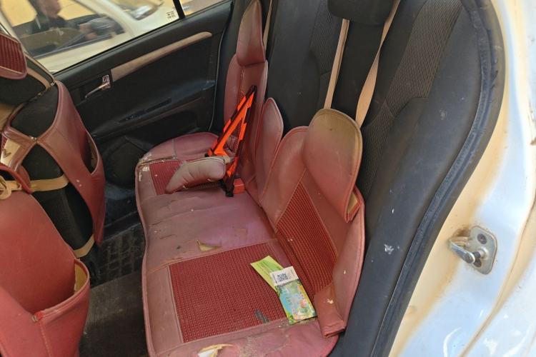 Used Roewe 350 2015 1.5L Manual Luxury Sunroof Edition Left Rear Seat