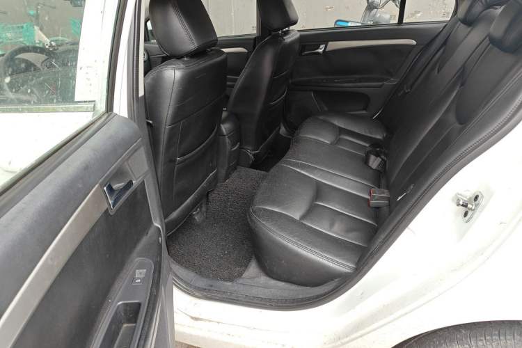 Used Roewe 350 2015 1.5L Automatic Luxury Sunroof Edition Left Rear Seat