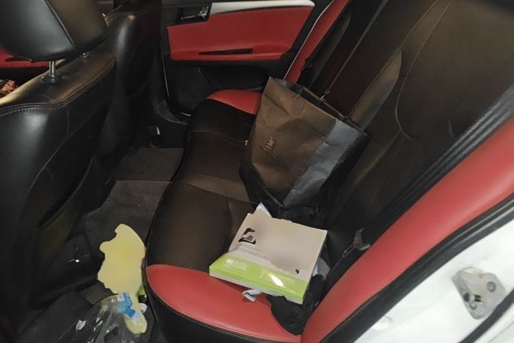 Used Roewe 350 2015 1.5L Automatic Luxury Sunroof Edition Left Rear Seat