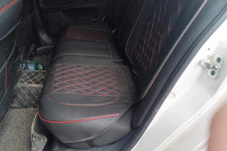 Used Roewe 350 2015 1.5L Automatic Luxury Sunroof Edition Left Rear Seat