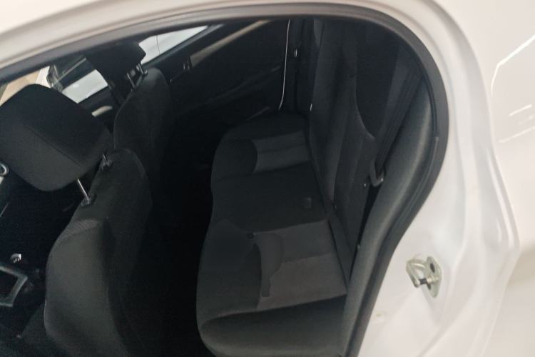 Used Roewe 350 2015 1.5L Manual Luxury Sunroof Edition Left Rear Seat