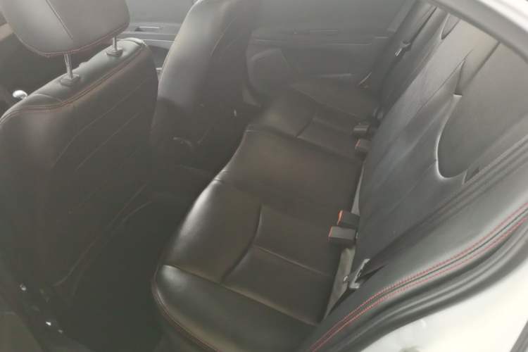 Used Roewe 350 2015 1.5L Manual Luxury Sunroof Edition Left Rear Seat