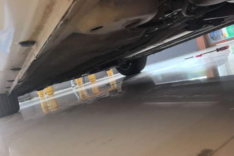 Used Roewe 350 2015 1.5L Automatic Luxury Sunroof Edition Left Side Sill