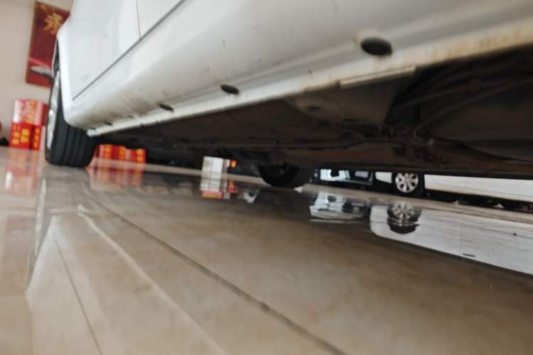 Used Roewe 350 2015 1.5L Automatic Luxury Sunroof Edition Left Side Sill