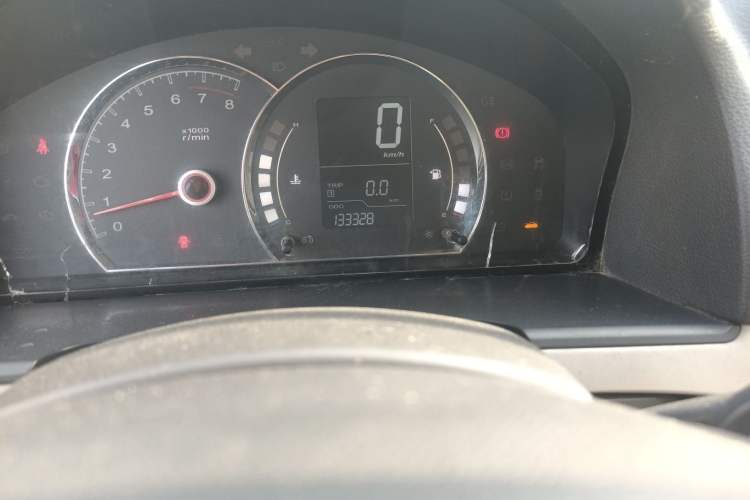 Used Roewe 350 2015 1.5L Manual Luxury Sunroof Edition Odometer Close Up