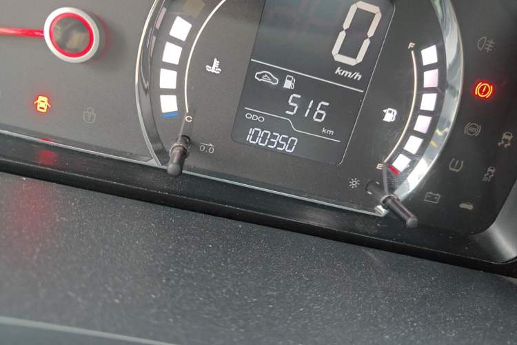 Used Roewe 350 2015 1.5L Manual Luxury Sunroof Edition Odometer Close Up