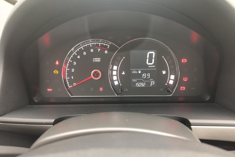 Used Roewe 350 2015 1.5L Automatic Luxury Sunroof Edition Odometer Close Up