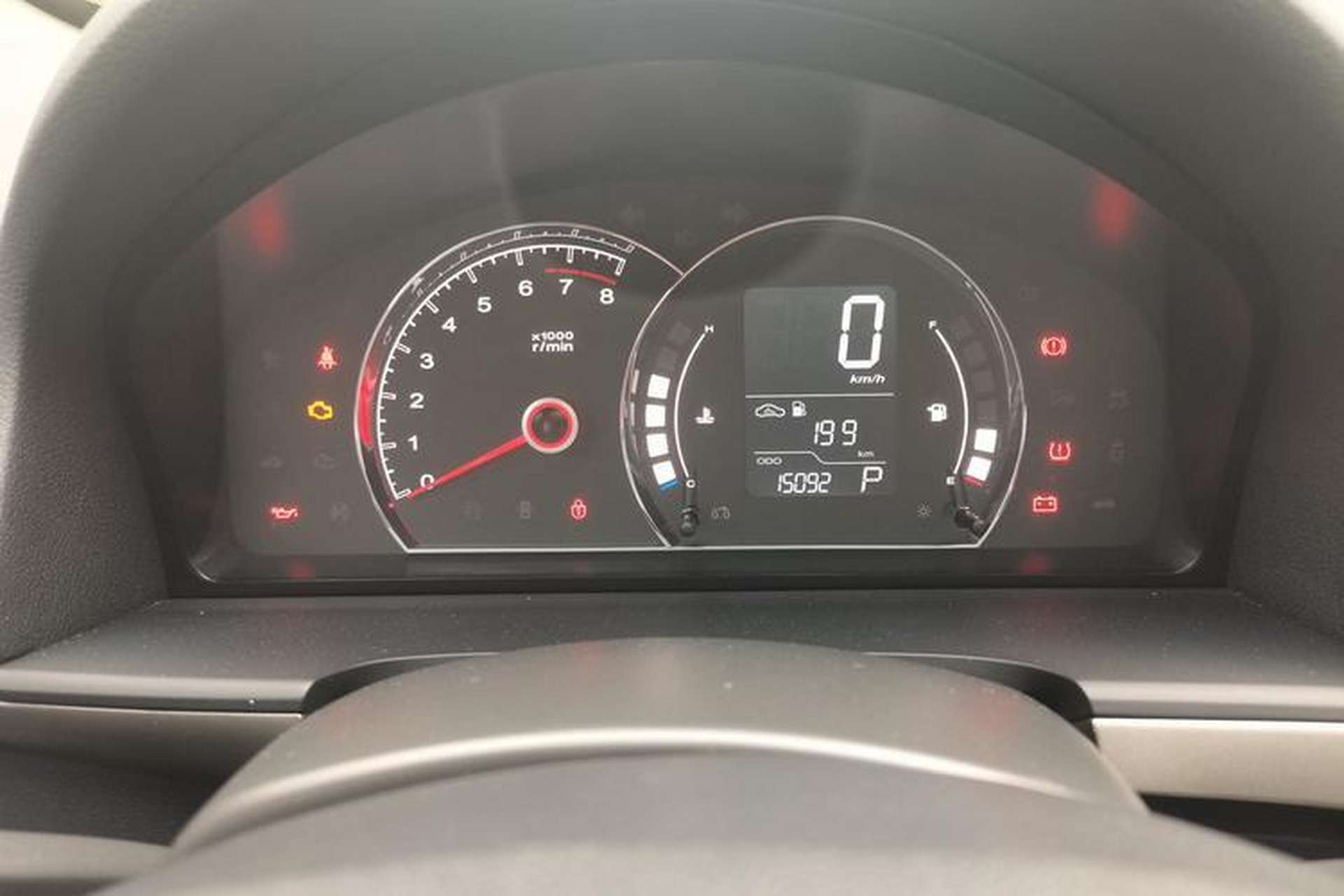 Used Roewe 350 2015 1.5L Automatic Luxury Sunroof Edition Odometer Close Up