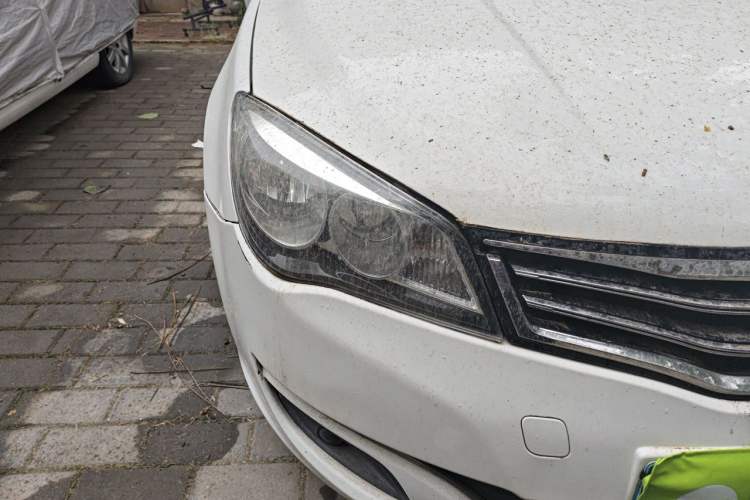 Used Roewe 350 2015 1.5L Automatic Luxury Sunroof Edition Right Front Headlight