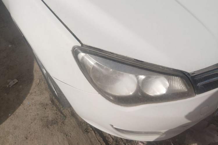 Used Roewe 350 2015 1.5L Automatic Luxury Edition Right Front Headlight
