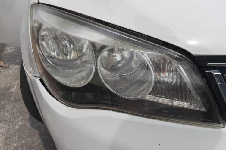Used Roewe 350 2015 1.5L Automatic Luxury Sunroof Edition Right Front Headlight