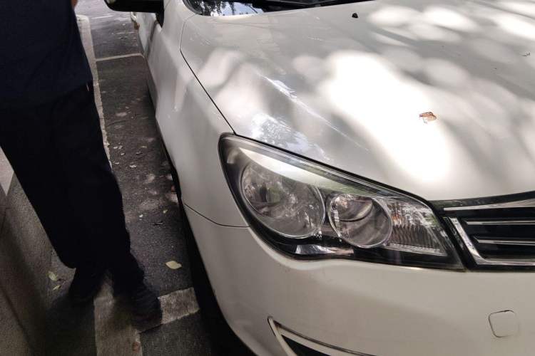 Used Roewe 350 2015 1.5L Automatic Luxury Sunroof Edition Right Front Headlight