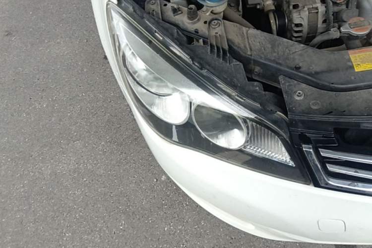 Used Roewe 350 2015 1.5L Manual Luxury Edition Right Front Headlight