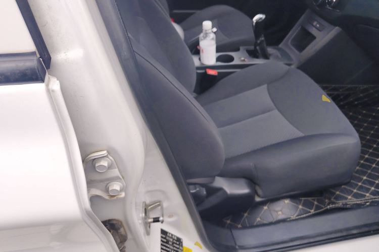 Used Roewe 350 2015 1.5L Manual Luxury Sunroof Edition Right Front Seat