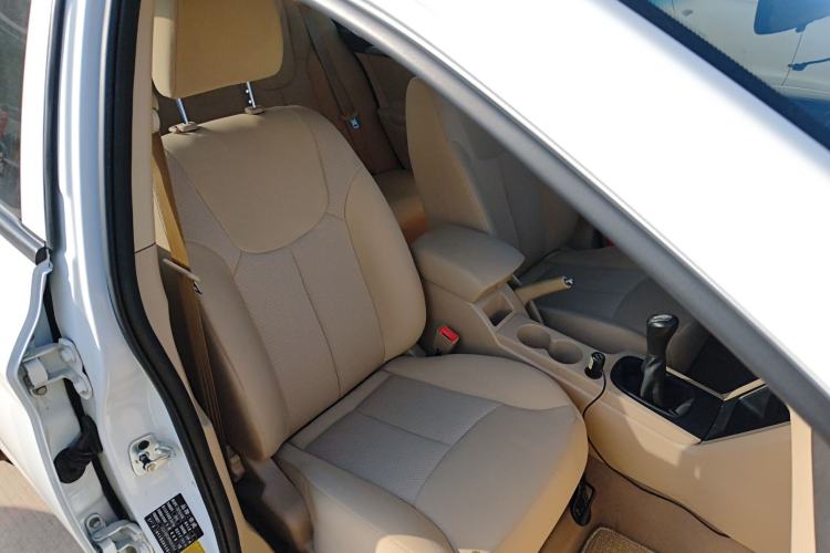 Used Roewe 350 2015 1.5L Manual Luxury Sunroof Edition Right Front Seat