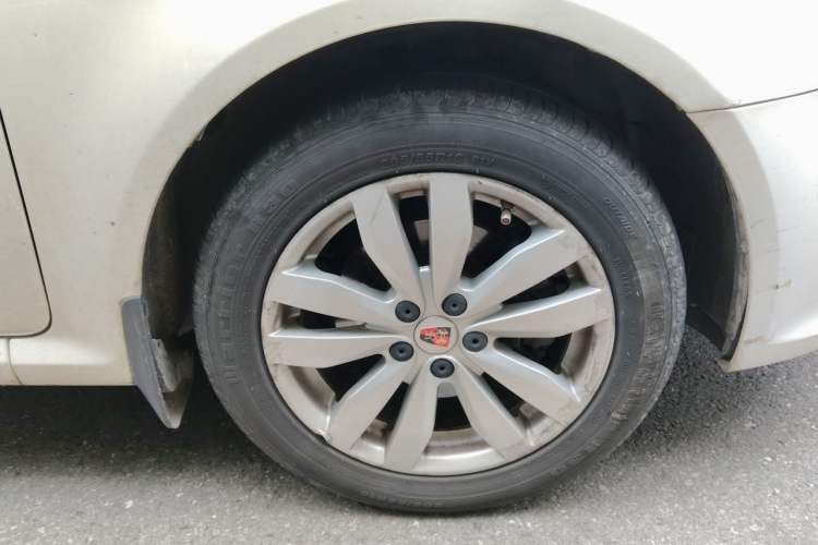 Used Roewe 350 2015 1.5L Automatic Luxury Sunroof Edition Right Front Wheel Hub