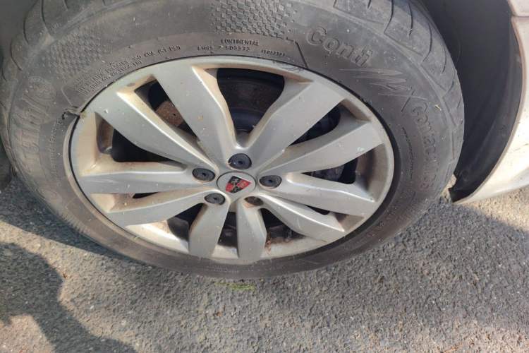 Used Roewe 350 2015 1.5L Automatic Luxury Sunroof Edition Right Front Wheel Hub