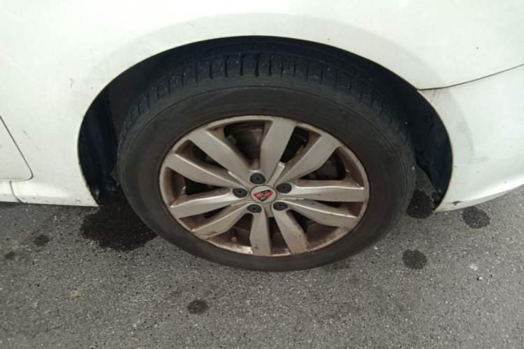 Used Roewe 350 2015 1.5L Manual Luxury Edition Right Front Wheel Hub