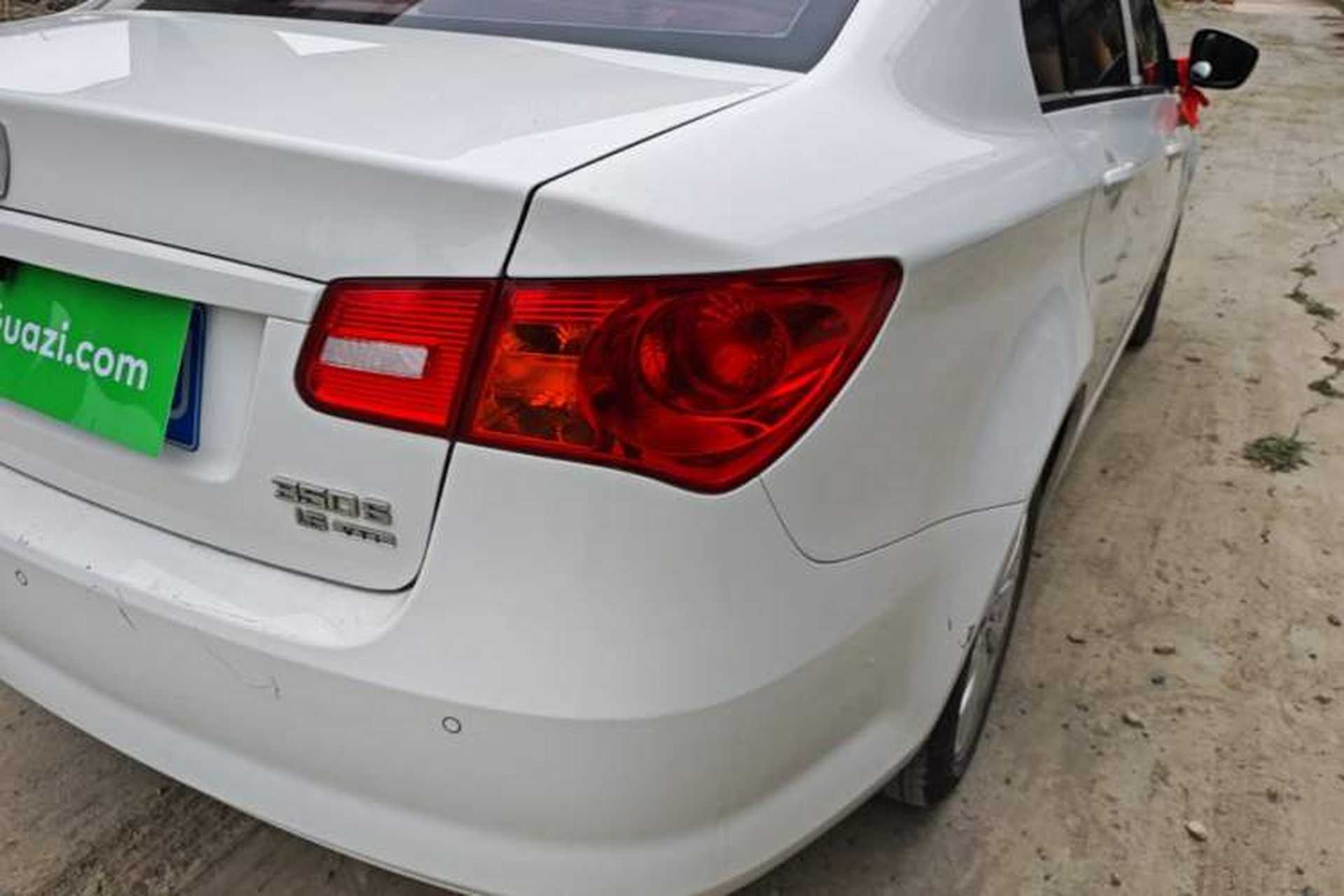 Used Roewe 350 2015 1.5L Manual Luxury Sunroof Edition Right Rear Taillight