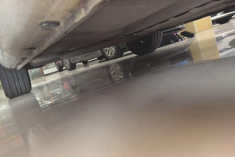 Used Roewe 350 2015 1.5L Automatic Luxury Sunroof Edition Right Side Sill