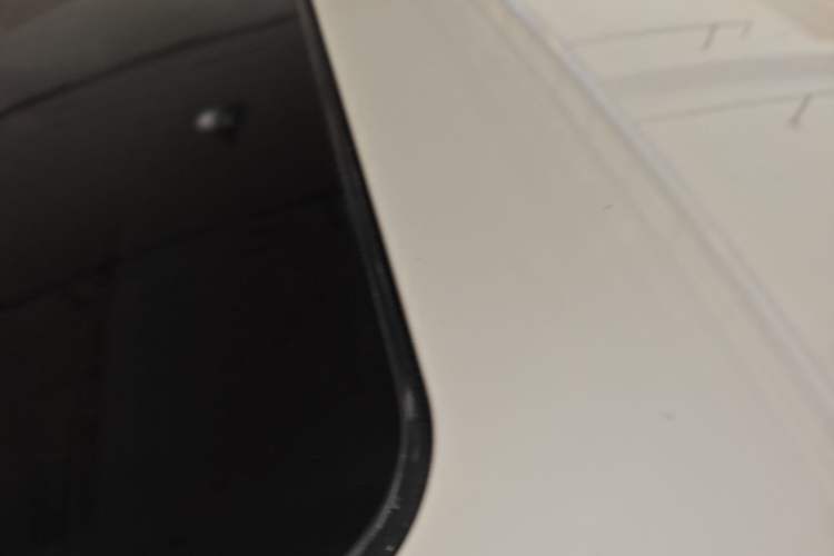 Used Roewe 350 2015 1.5L Automatic Luxury Sunroof Edition Roof