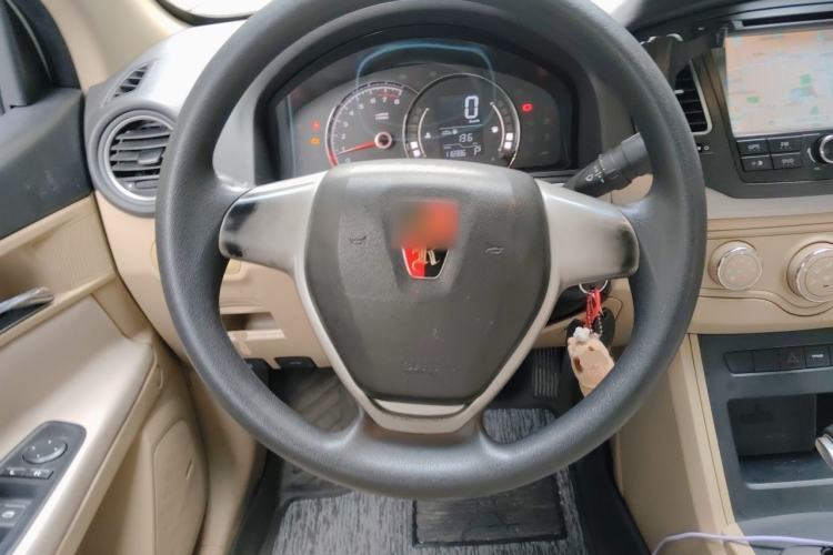 Used Roewe 350 2015 1.5L Automatic Luxury Sunroof Edition Steering Wheel