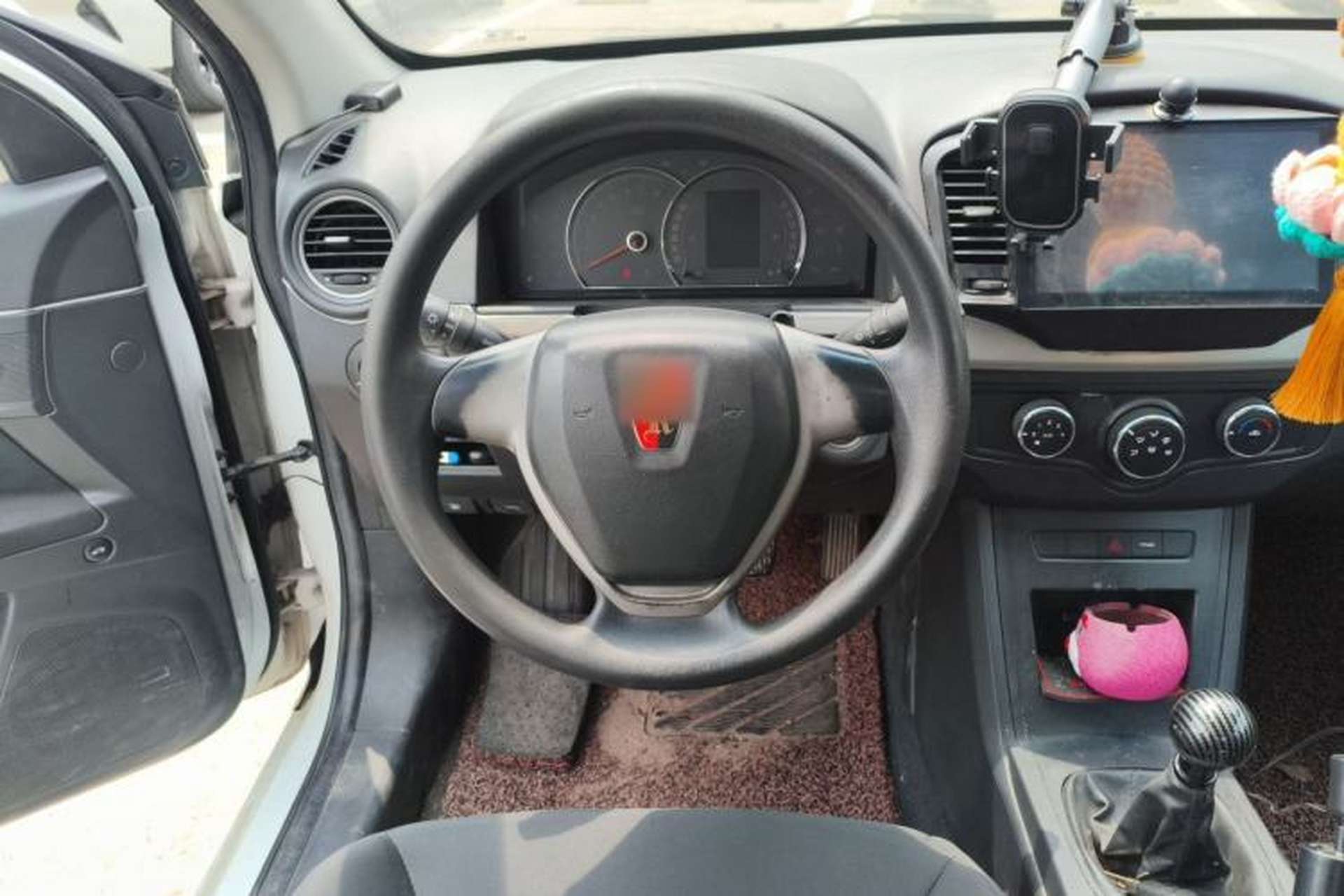 Used Roewe 350 2015 1.5L Manual Luxury Sunroof Edition Steering Wheel