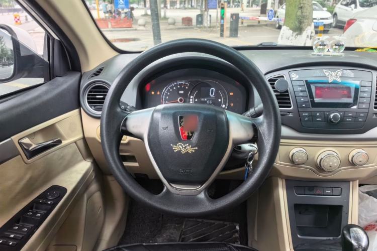 Used Roewe 350 2015 1.5L Manual Luxury Sunroof Edition Steering Wheel
