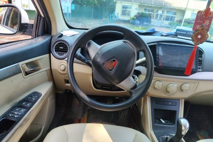 Used Roewe 350 2015 1.5L Manual Luxury Sunroof Edition Steering Wheel