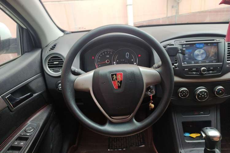 Used Roewe 350 2015 1.5L Automatic Luxury Sunroof Edition Steering Wheel