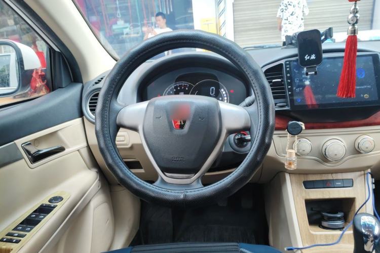 Used Roewe 350 2015 1.5L Manual Luxury Sunroof Edition Steering Wheel