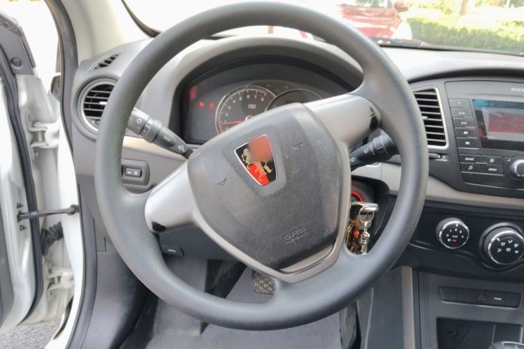 Used Roewe 350 2015 1.5L Automatic Luxury Sunroof Edition Steering Wheel
