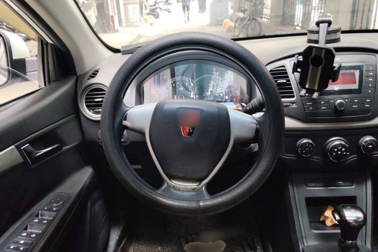 Used Roewe 350 2015 1.5L Automatic Luxury Sunroof Edition Steering Wheel