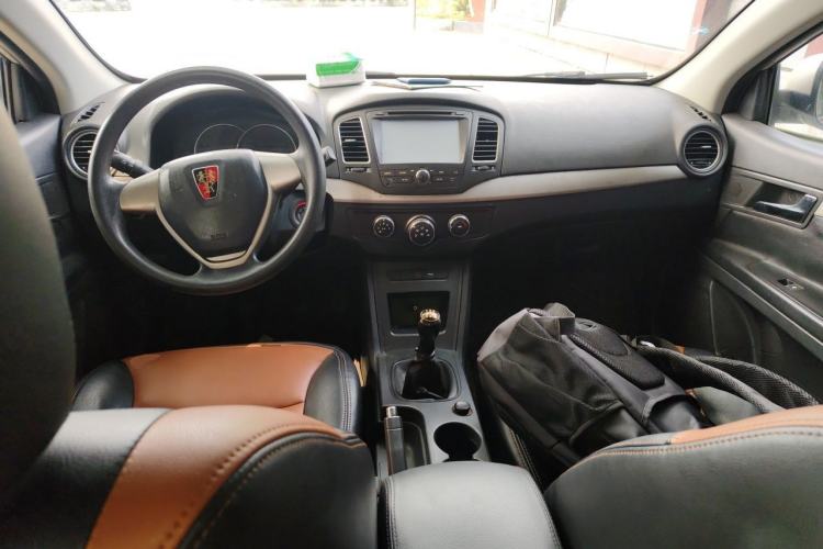 Used Roewe 350 2015 1.5L Manual Luxury Sunroof Edition Center Console