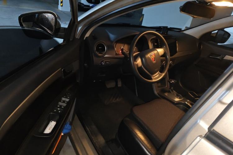 Used Roewe 350 2015 1.5L Automatic Luxury Sunroof Edition Driver Seat