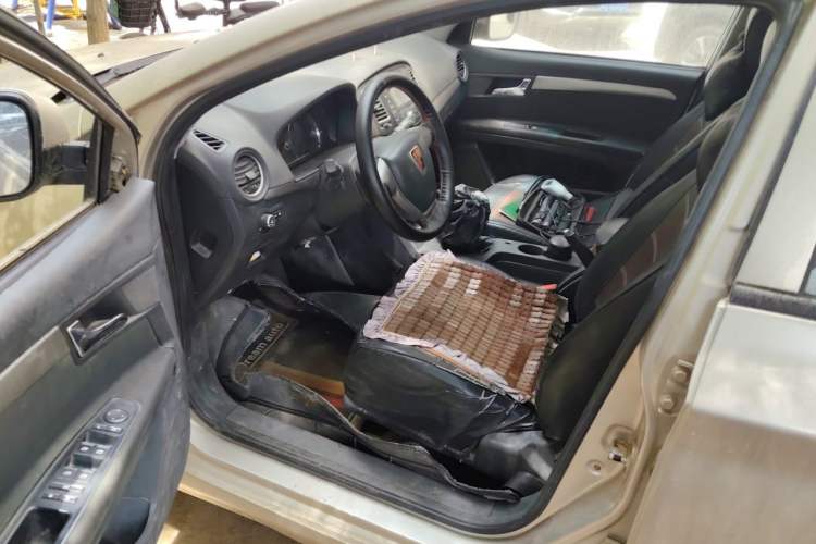 Used Roewe 350 2015 1.5L Manual Luxury Sunroof Edition Driver Seat