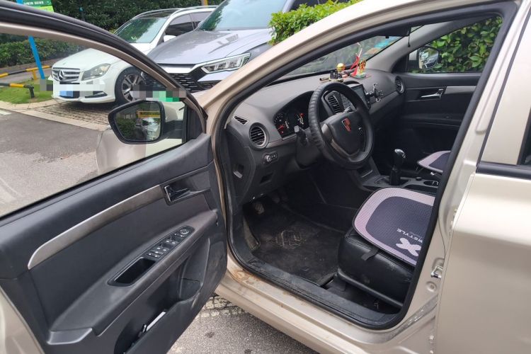 Used Roewe 350 2015 1.5L Manual Luxury Sunroof Edition Driver Seat