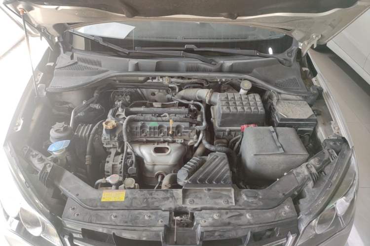 Used Roewe 350 2015 1.5L Manual Luxury Sunroof Edition Engine Bay